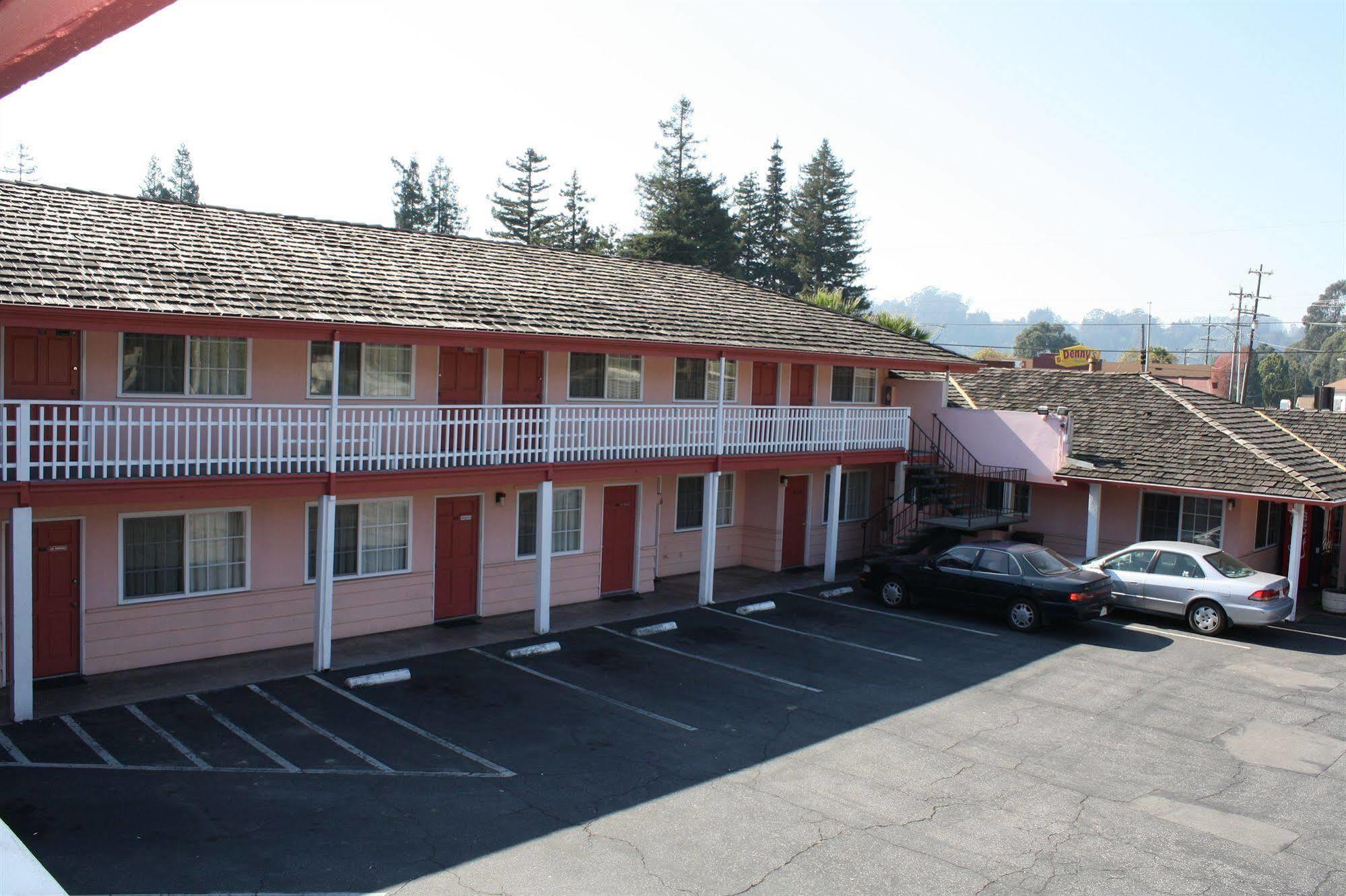 National 9 Motel Santa Cruz Exterior foto